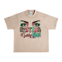 French Oak resting nurse face Urban Heavy Tee - RanaPortraitStore