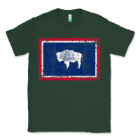 Sports Green State of Wyoming Flag Fun Vintage Retro Fall Hiking Classic Tee - longCreatives