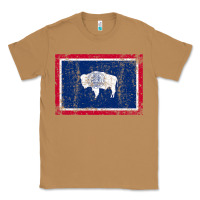 Toasted Coconut State of Wyoming Flag Fun Vintage Retro Fall Hiking Classic Tee - longCreatives