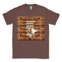 Chestnut husband daddy gamer hero Classic Tee - TumblerDesignByShophia