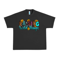 Pigment Black raising wild things Urban Heavy Tee - RanaPortraitStore