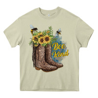 Mossy Bee Kind Heavy Core Tee - JahusDesignShop