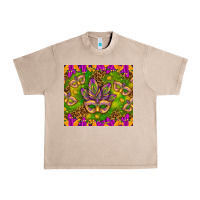 French Oak Mardi Gras masks and coins tumbler Urban Heavy Tee - HowdyJamesFarm