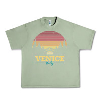 Oil Green venice italy   vintage retro italian travel souvenir gift pullover hoo Urban Heavy Tee - longCreatives