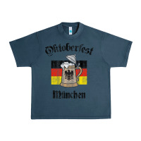 Midnight Navy Oktoberfest München German Flag Beer Stein Urban Heavy Tee - longCreatives