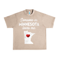 French Oak Someone In Minnesota Loves Me  Minnesota  MN Urban Heavy Tee - longCreatives