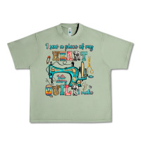 Oil Green i sew a piece of my heart into every quilt i make Urban Heavy Tee - RanaPortraitStore