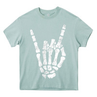 Arona Rock Hand Sign Skeleton Rock N Roll Halloween Faux Pocket Heavy Core Tee - longCreatives