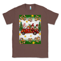Chestnut christmas gnomes truck Classic Tee - Artiststas