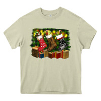 Mossy Christmas Santa Socks Heavy Core Tee - RanaPortraitStore