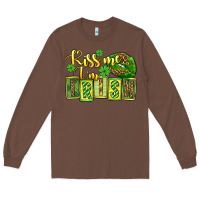 Chestnut St. Patrick's Kiss me i am irish Long Sleeve Tee - OliviaCreatesArt