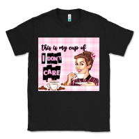 Black retro housewife Classic Tee - TumblerDesignByShophia