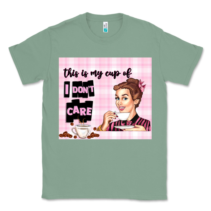 Retro Housewife Classic Tee by TumblerDesignByShophia | Teevron