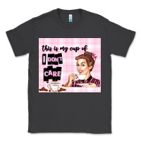 Smoke retro housewife Classic Tee - TumblerDesignByShophia