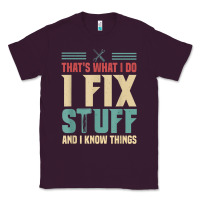 Plum that's what i do   i fix stuff and i know things Classic Tee - longCreatives