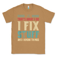 Toasted Coconut that's what i do   i fix stuff and i know things Classic Tee - longCreatives