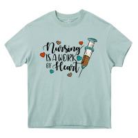 Arona nursing i̇s a work of heart Heavy Core Tee - JahusDesignShop
