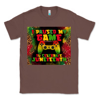 Chestnut i paused my game Classic Tee - TumblerDesignByShophia