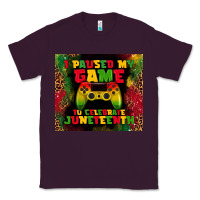Plum i paused my game Classic Tee - TumblerDesignByShophia