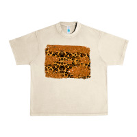 Sandshell leopard glitter background Urban Heavy Tee - RanaPortraitStore