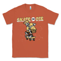 Copper skate or die funny skeleton skating skater halloween costume Classic Tee - longCreatives