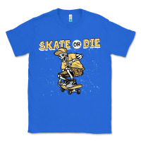 True Royal skate or die funny skeleton skating skater halloween costume Classic Tee - longCreatives