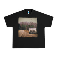 Black Twin Peaks City Limits Welcome Sign Vintage Urban Heavy Tee - longCreatives