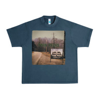 Twin Peaks City Limits Welcome Sign Vintage Urban Heavy Tee | Teevron