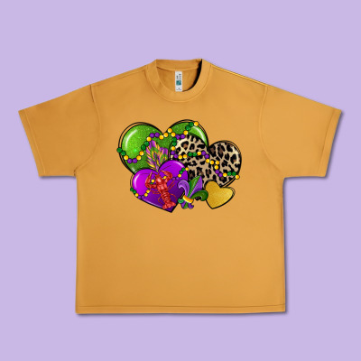 Mardi Gras Hearts Urban Heavy Tee Designed By Cowgirlartshop