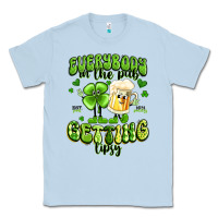 Dusty Blue everybody in the pub getting tipsy artiststas Classic Tee - Artiststas