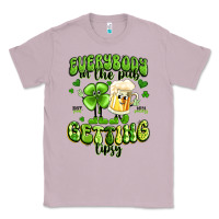 Lilac everybody in the pub getting tipsy artiststas Classic Tee - Artiststas