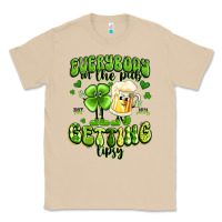 Mushroom everybody in the pub getting tipsy artiststas Classic Tee - Artiststas