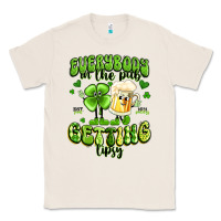 Natural everybody in the pub getting tipsy artiststas Classic Tee - Artiststas