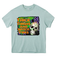 Arona thick thighs and witch vibes Heavy Core Tee - JahusDesignShop