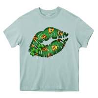 Arona Green and Leopard Patterned Irish Day Lips Heavy Core Tee - Bettercallsaul