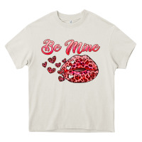 Cream be mine kiss Heavy Core Tee - RanaPortraitStore