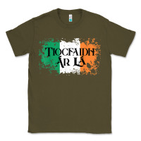 Army Green Tiocfaidh Ar La Vintage Ireland Irish Flag Gifts For Men Classic Tee - trangStudio