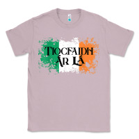 Lilac Tiocfaidh Ar La Vintage Ireland Irish Flag Gifts For Men Classic Tee - trangStudio