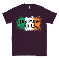Plum Tiocfaidh Ar La Vintage Ireland Irish Flag Gifts For Men Classic Tee - trangStudio
