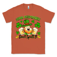 Copper drink responsibly dont spill it Classic Tee - Artiststas