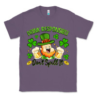 Lavender drink responsibly dont spill it Classic Tee - Artiststas