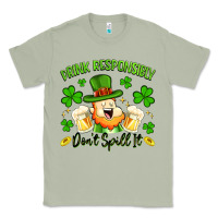 Matcha drink responsibly dont spill it Classic Tee - Artiststas