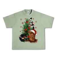 Oil Green heifer cow gnomies christmas tree Urban Heavy Tee - CowGirlArtShop