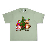 Oil Green merry christmas gnomes, reindeer Urban Heavy Tee - RanaPortraitStore