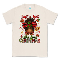 Natural just a girl who loves christmas afro messy bun Classic Tee - texasbilliewilder