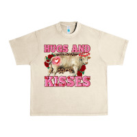 Sandshell hugs and kisses charolais bull Urban Heavy Tee - RanaPortraitStore