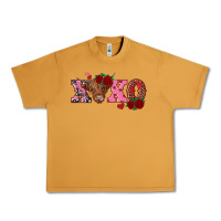 Peanut Butter xoxo highland cow Urban Heavy Tee - RanaPortraitStore
