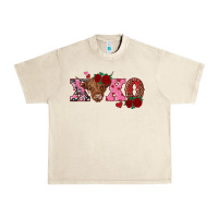 Sandshell xoxo highland cow Urban Heavy Tee - RanaPortraitStore