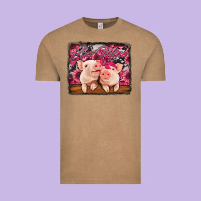 Be Mine Valentine's Day Pigs Vintage Tee Designed By Jasminsmagicworld