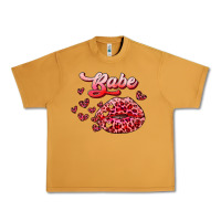 Peanut Butter babe with kiss Urban Heavy Tee - RanaPortraitStore